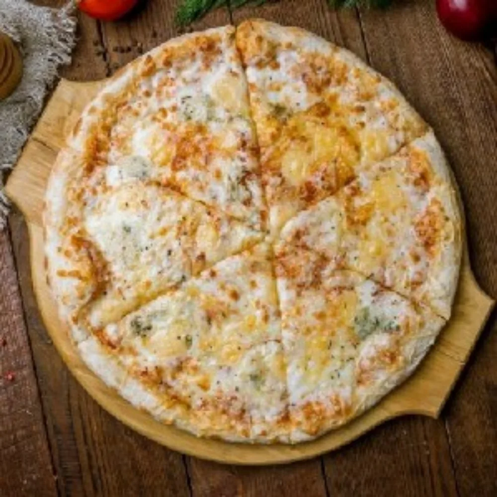 Dört Peynirli Pizza