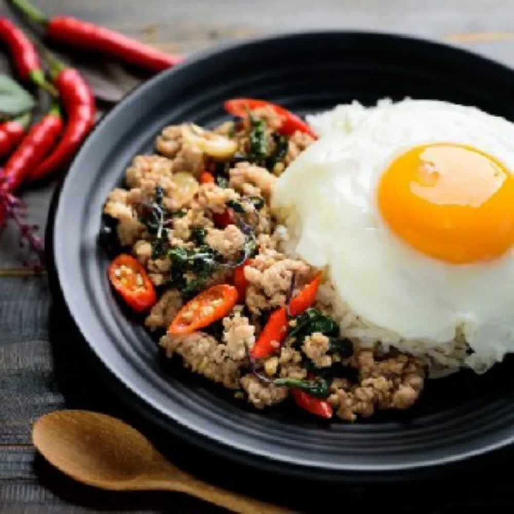 Sahanda Kavurmalı Kaşarlı Yumurta