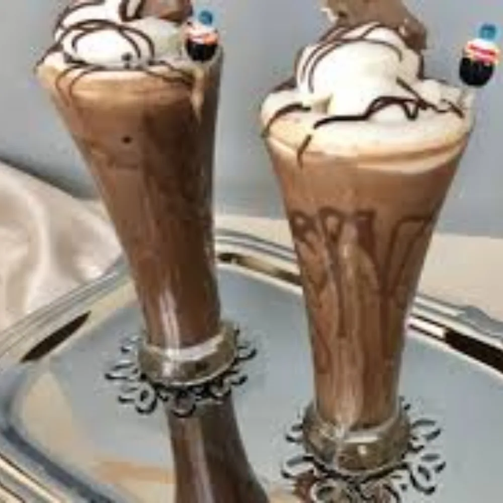 Çikolatalı Dondurmalı Soğuk Kahve